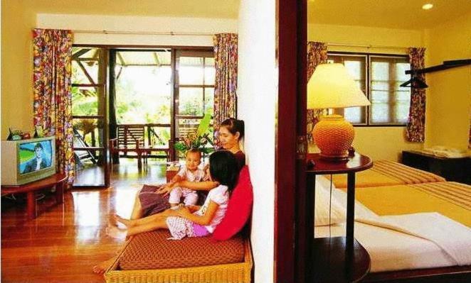 Baan Klang Aow Beach Resort バン・クルート エクステリア 写真