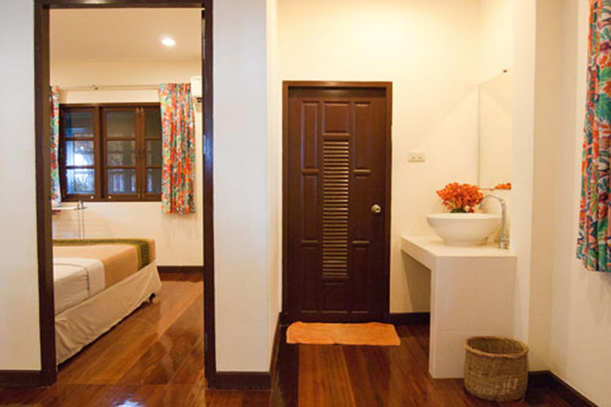 Baan Klang Aow Beach Resort バン・クルート エクステリア 写真