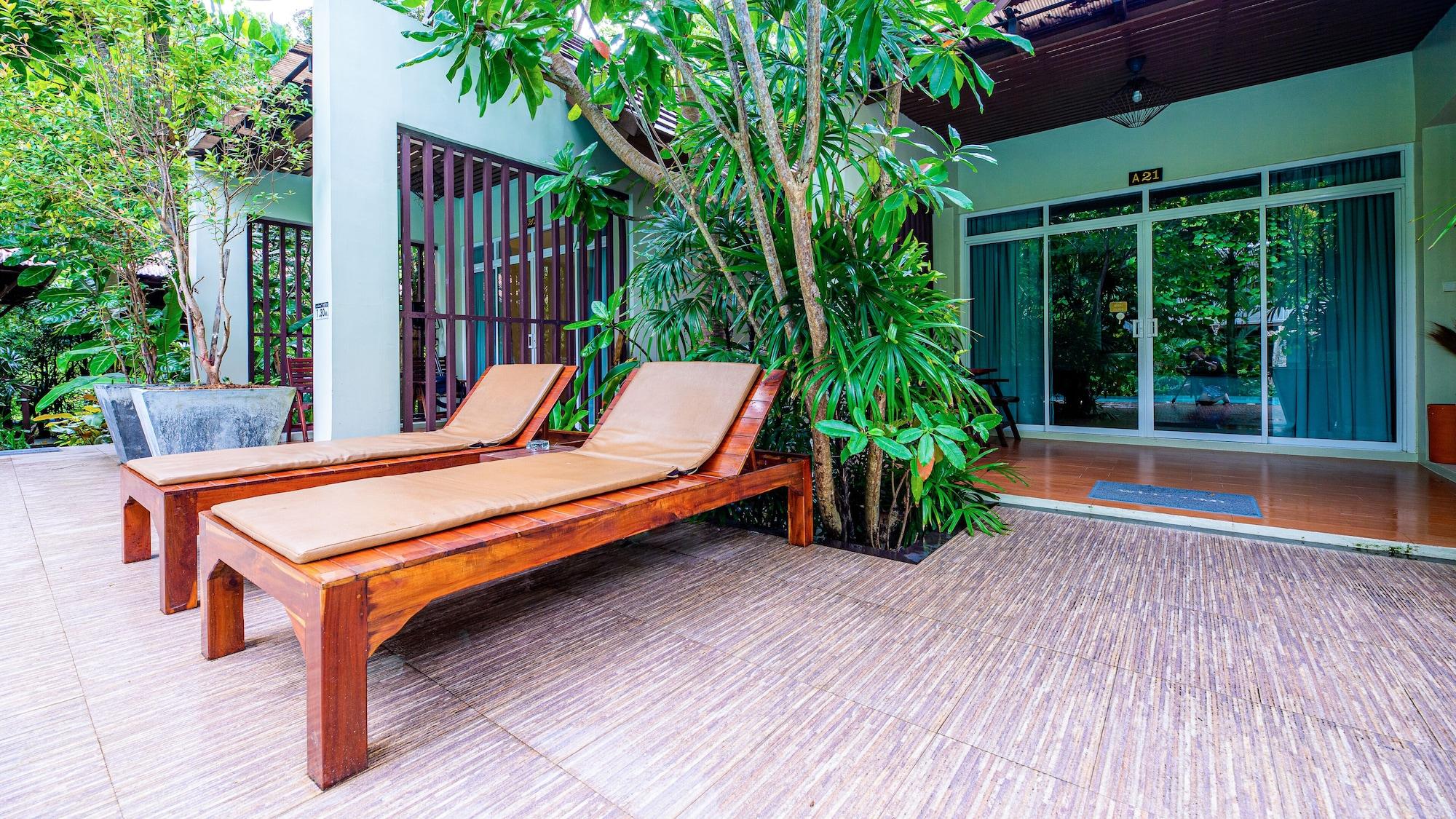 Baan Klang Aow Beach Resort バン・クルート エクステリア 写真