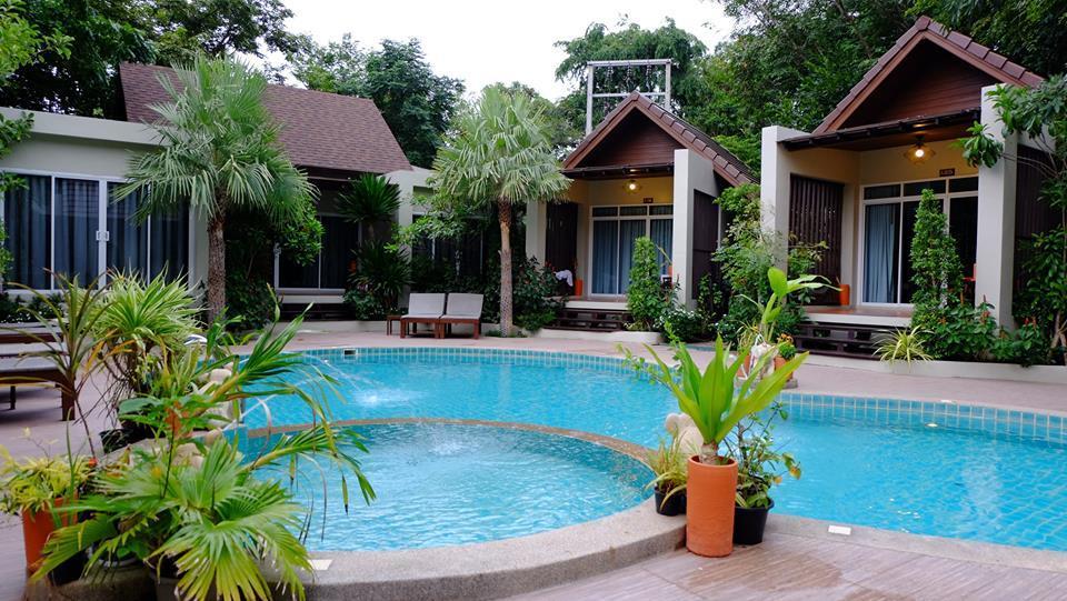 Baan Klang Aow Beach Resort バン・クルート エクステリア 写真
