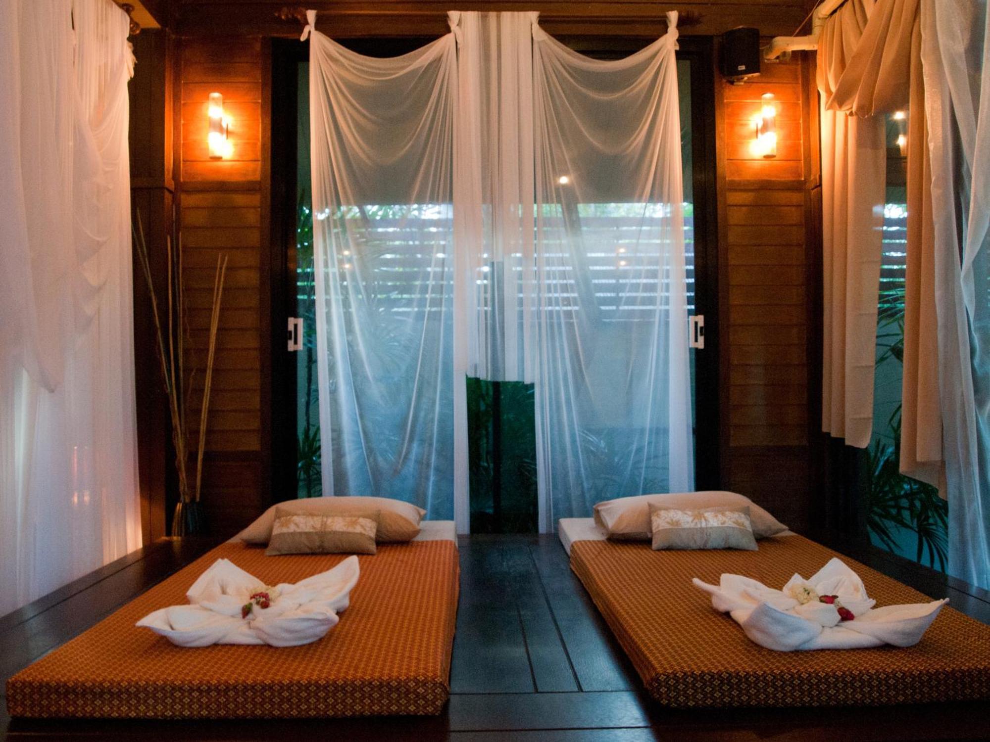 Baan Klang Aow Beach Resort バン・クルート エクステリア 写真