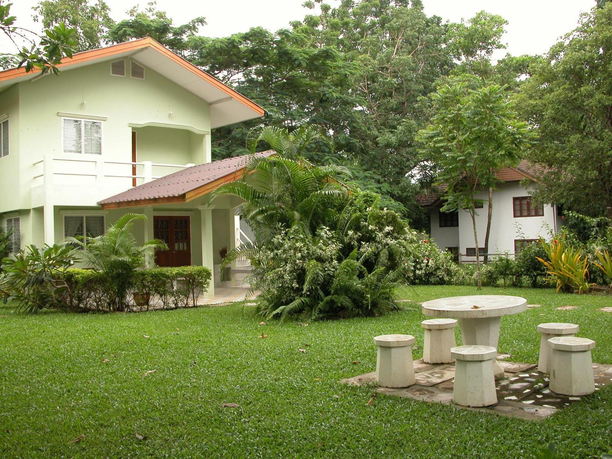 Baan Klang Aow Beach Resort バン・クルート エクステリア 写真